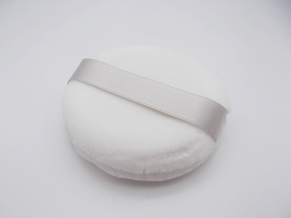 【日本製・数量限定】フェイスパウダー用パフ 1個 直径約75mm材質:ナイロン/ポリエステル 毛丈4.5m..