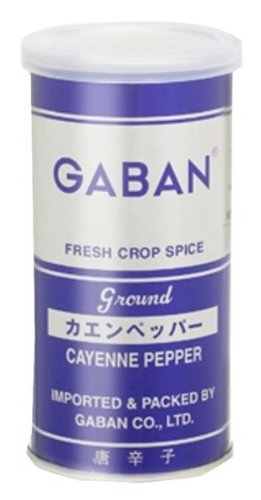 ・ 80グラム (x 1) 1910・内容量:80g・カロリー:317kcal・原材料:唐辛子・商品サイズ(高さ×奥行×幅):110mm×55mm×55mm説明 商品紹介 唐辛子を粉末状にしたものです。非常に辛いのが特徴です。 栄養成分 100gあたり:水分9.1%、蛋白質15.6%、脂質11.8%、炭水化物56%、灰分7.5% ご注意（免責）＞必ずお読みください 開封後は冷暗所に密封保管して下さい。※配送に関しての重要事項※・ギフト梱包、のし等は不可となります。・お客様都合で商品発送作業以降のキャンセル不可となります。・弊社提携先倉庫からの発送商品は配送システムを一元管理しており、輸送箱に異なるサイトのロゴが記載されている場合がございます。その為、配送間違いと思われる場合もございますがお受け取りいただきます様お願い致します。※不在時の場合も同様の不在連絡票（再配達）となります。・領収書の発行はシステム上ご注文履歴からお客様ご自身での発行となります。※その他重要事項※商品はメーカーリニューアルが行われた場合、順次パッケージ変更品等でのお届けとなります。商品画像が旧パッケージ等の場合がございますがご了承頂きますようお願い申し上げます。