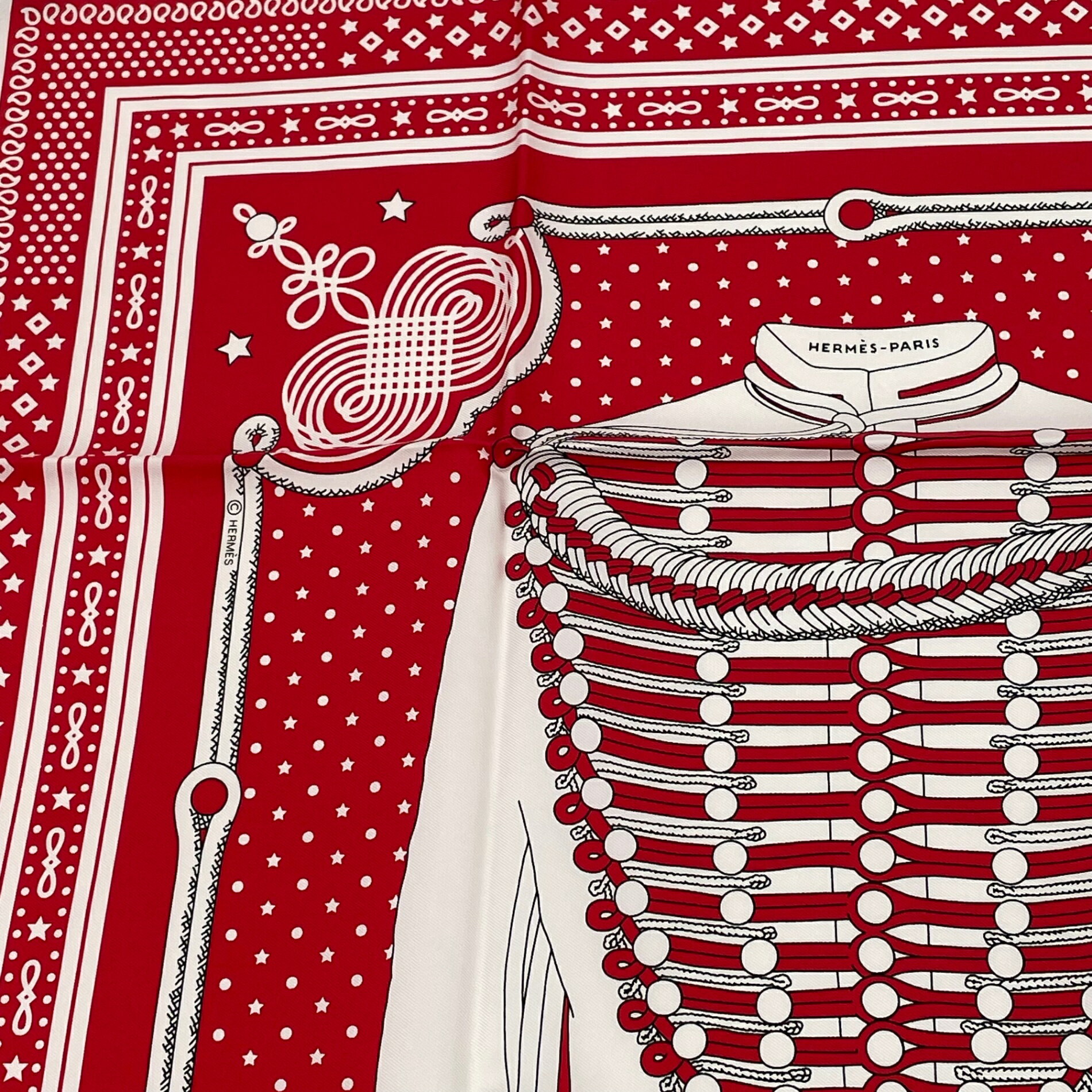 新品同様 HERMES エルメス BRANDEBOURGS ブランデンブルク飾り スカーフ シルク レッド