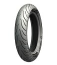 MICHELIN　Commander3　Touringモデル オンロード　ツーリングタイプ 前輪用ラジアルタイヤ 断面幅122mm　外径651mm　計測リム幅3.50インチ チューブレスタイプ （チューブタイプとしても使用可能（その場合はチューブが必要です）） ※ETRTOの設計寸法に基づく記載により、 実寸とは異なる場合があります。何卒ご了承願います。 【製品の特徴】 「Commander2」と比較して、 最新のトレッドコンパウンドの採用により、 ウェットグリップが向上。 また、優れた耐久性を実現しています。 ・フロント・リア共に、100%のシリカコンパウンドを採用することで、 ウェットグリップと安全性を向上。 ・最新のタイヤ構造により、 安定性と快適性を両立。 ・最新のプロファイルの採用により、 コンタクトパッチ（接地面積）を最適化。 最新のプロファイルを採用 ＜圧力を均一化し、最適なコンタクトパッチ（接地面積）を実現することで、 路面追従性を高めています。＞ *ウェット路面での安定したコーナリング性能 *偏摩耗の抑制 【主な採用技術】 ベルベットテクノロジー：サイドウォールを美しく演出します。※一部サイズを除く ・サイドウォール表面に施された微細な形状は、 光の吸収により、美しいデザイン（グレーとブラックのコントラスト）を、 演出します。また、ピラミッド形状は、 レーザー技術によって金型（モールド）に生成されます。 ※輸入品につき、メーカー欠品の場合、入荷までお時間がかかる場合がございます。ご注文いただいた際、そのような場合には、お待ちいただけるか、キャンセルご希望かをメールにてお伺いいたしますので、何卒ご了承願います。