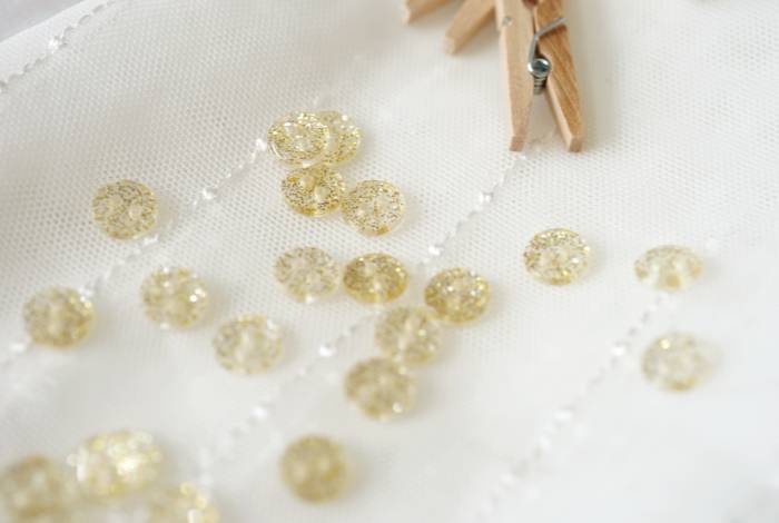 キラキラ　ミニサイズ　丸い　ボタン　単位1個　透明