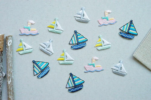 アイロンで簡単接着 帆船 汽船 アップリケ　単位一枚