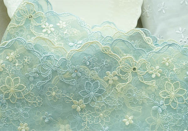 ビーズ付き　立体感　リボン　花柄　刺繍　チュールレース　幅190mm　単位50cm　＜網-ライトグリーン＞