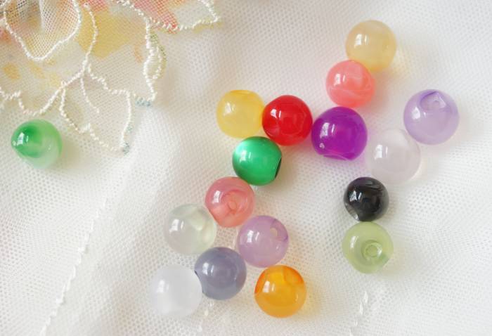 ネコ目　天然石風　翡翠風　ボール　ポリボタン　直径8₋10mm　単位一個