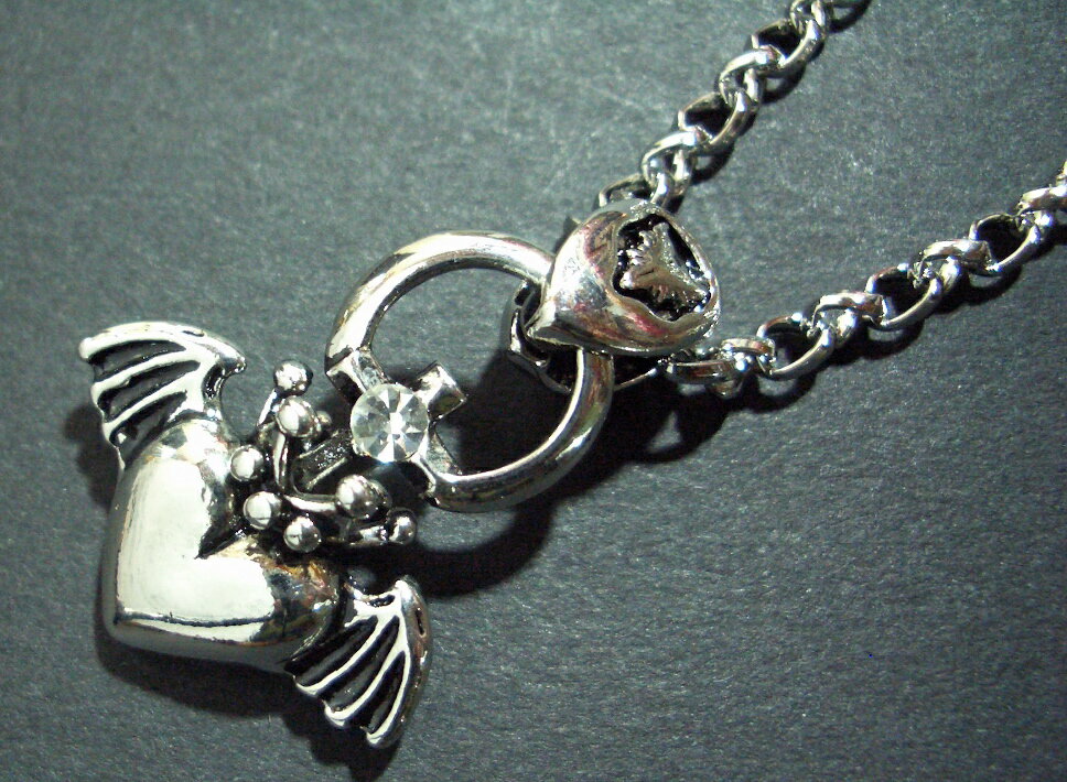 Angel Wing Necklace ストーン入りハート