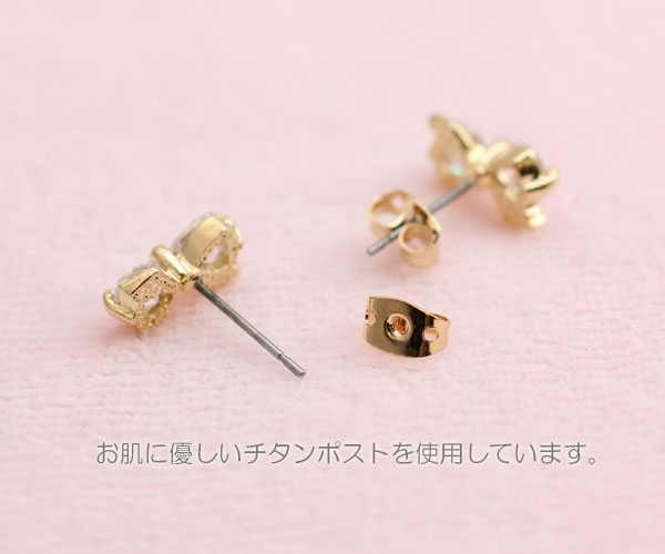 【メール便可】キュービックジルコニア・リボンのピアス・クリアorブラックのCZ・ゴールド鍍金・りぼん