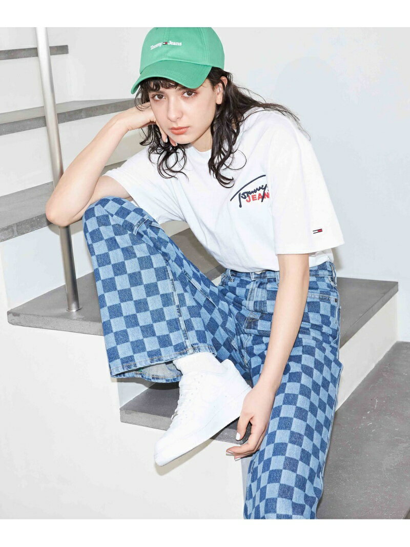 【SALE／20%OFF】【オンライン限定】シグネチャーロゴTシャツ TOMMY JEANS トミーヒルフィガー トップス カットソー・Tシャツ ホワイト ブラック ブルー グレー レッド【RBA_E】【送料無料】[Rakuten Fashion]のサムネイル