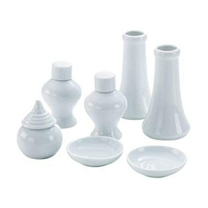 榊立2個、瓶子2個、水玉1個、皿2個の内容です。 ■商品スペック ＜サイズ＞ 榊立：3.5寸(約10.8×5.9cm) 瓶子：2.5寸(約8.1×5.1cm) 水玉：1.8寸(約5.5×5cm) 皿：2寸(約1.3×6.5cm) 材質：陶器