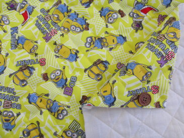 2018年 ミニオンズ 星柄(イエロー) オックス生地 半針キルト