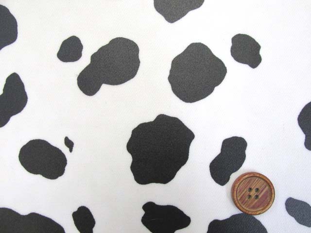 ホルスタイン・牛柄　ツイル生地 (オフ)　ラミネート　つや消し　(バッグ　ポーチ　クロス　ビニールコ..