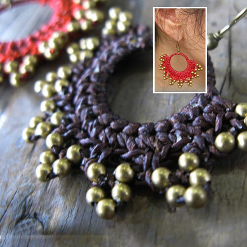 樂天商城 - 鑞引き紐とゴールドビーズの民族的ピアス