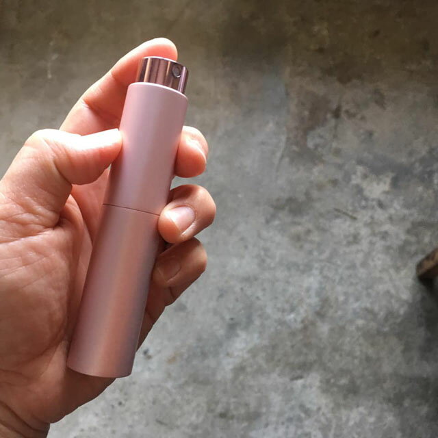 【手作りコスメ容器】スプレーボトル 香水瓶 回転式ガラス アトマイザー 10ml 香水瓶 遮光容器 アトマイザー 化粧品容器 ガラス容器 瓶ミストスプレー 霧吹き 消毒用アルコール対応 スプレーボトル スプレー瓶