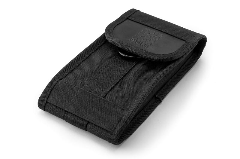 樂天商城 - [クローム]LARGE PHONE POUCH BLACK/BLACK LARGE PHONE POUCH 撥水 リフレクター付 携帯ケース