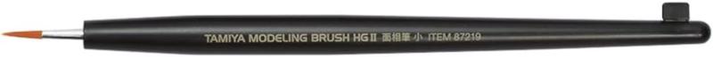 タミヤ(TAMIYA) メイクアップ材シリーズ No.219 モデリングブラシHGII 面相筆 小 87219 ブラックメイクアップ材シリーズ高品質で使い心地にも優れた面相筆コシのある穂先はまとまりやすく、使い心地も優れているので細かな部分の塗装に最適持ちやすい形状の中太グリップは、ブラックの耐溶剤性プラスチック製グリップの長さは約130mm