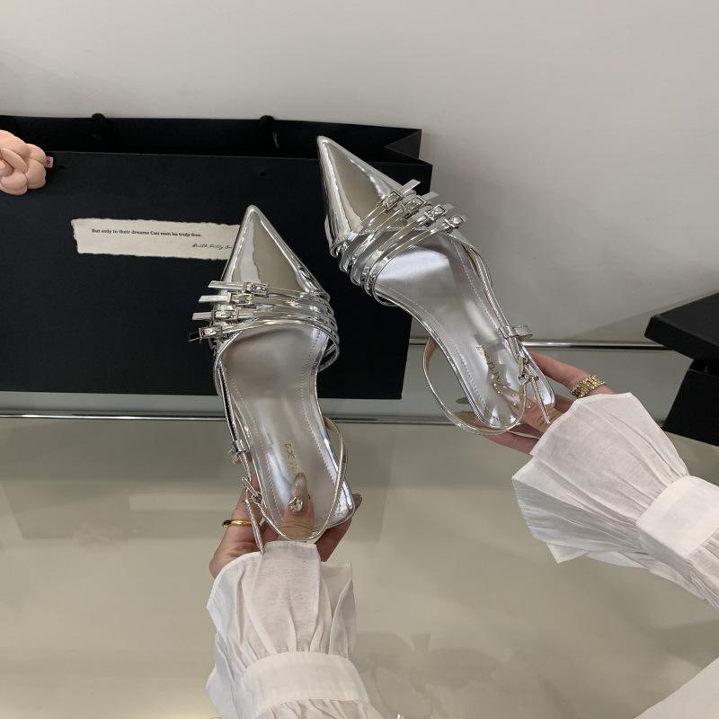 サンダル レディース 漆皮 ローヒール ポインテッドトゥ バックストラップ スリングバック シルバー 銀..