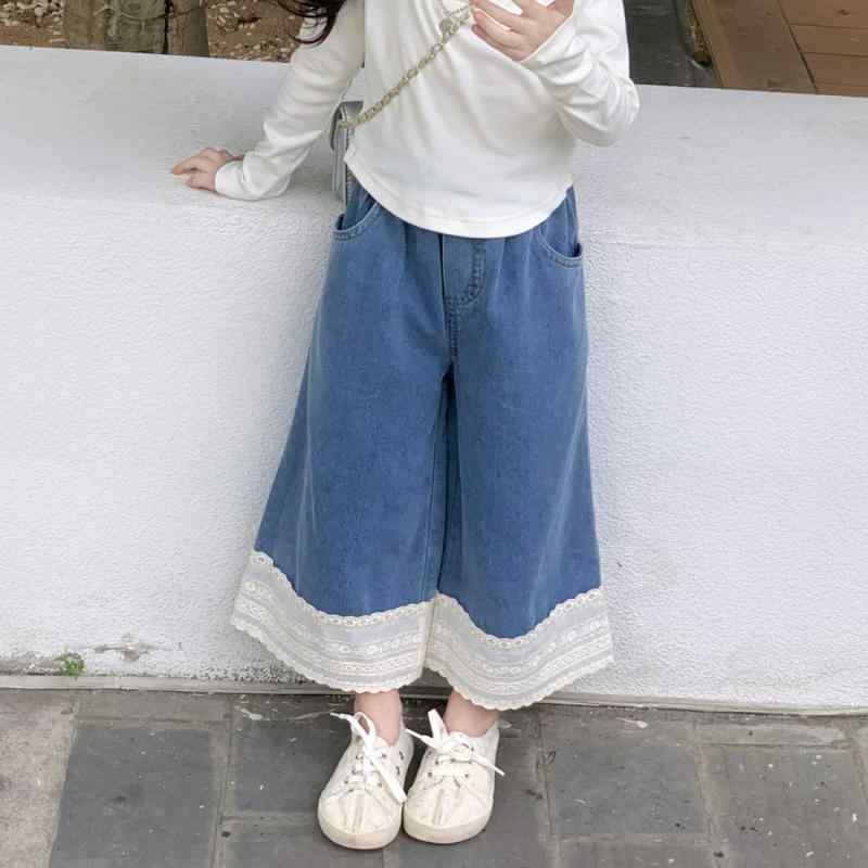 子供服 ジーンズ 女の子 デニムパンツ 春秋 韓国風 花柄レース 切り替え ロングパンツ ワイドレッグパ..