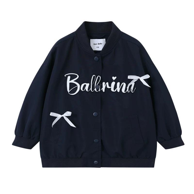 ・性別: 女・対象年齢: 中高学年(8歳以上、140cm以上)・スタイル: 韓国・柄: 無地・厚さ: 普通・フード: なし・袖丈: 長袖・実物写真: モデル着用・安全レベル: B・主素材: ポリエステル80%・色: 野球ユニフォーム・対応身長: 120cm、130cm、140cm、150cm、160cm、170cm・要素: スポーツ、カーディガン、蝶結び