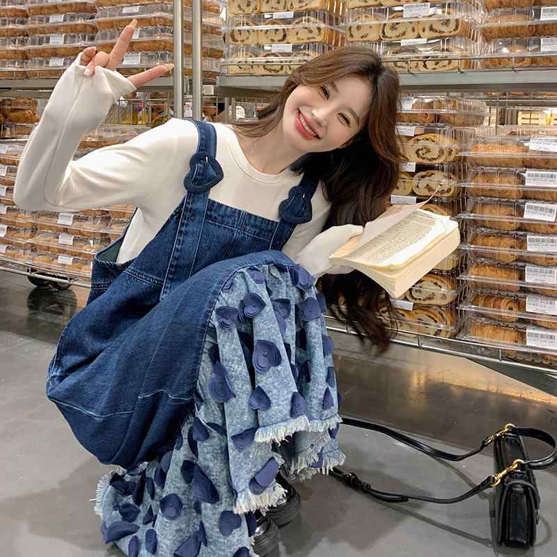 ワンピース レディース デニム サロペットスカート 高見え Aライン 膝丈 ひざ下丈 長袖 Tシャツ カットソー 2点セット 高身長 骨格ウェーブ 体型カバー ...