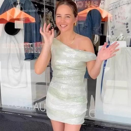 ワンピース レディース スパンコール ミニドレス ノースリーブ セクシー 高見え 露出 肩だし パーティ..