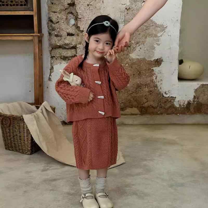 子供服 ニット セットアップ 秋冬 女の子 ケーブルニット セーター スカート 2点セット 韓国風 ミドル..