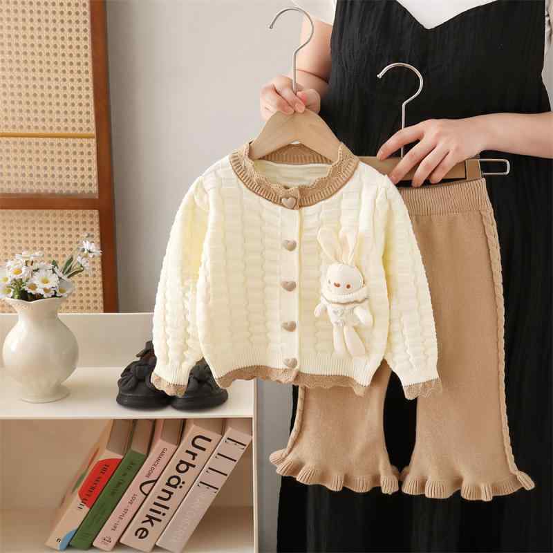 ニット セットアップ 女の子 子供服 カーディガン パンツ 2点セット 長袖 花柄 うさぎ柄 かわいい 普段..