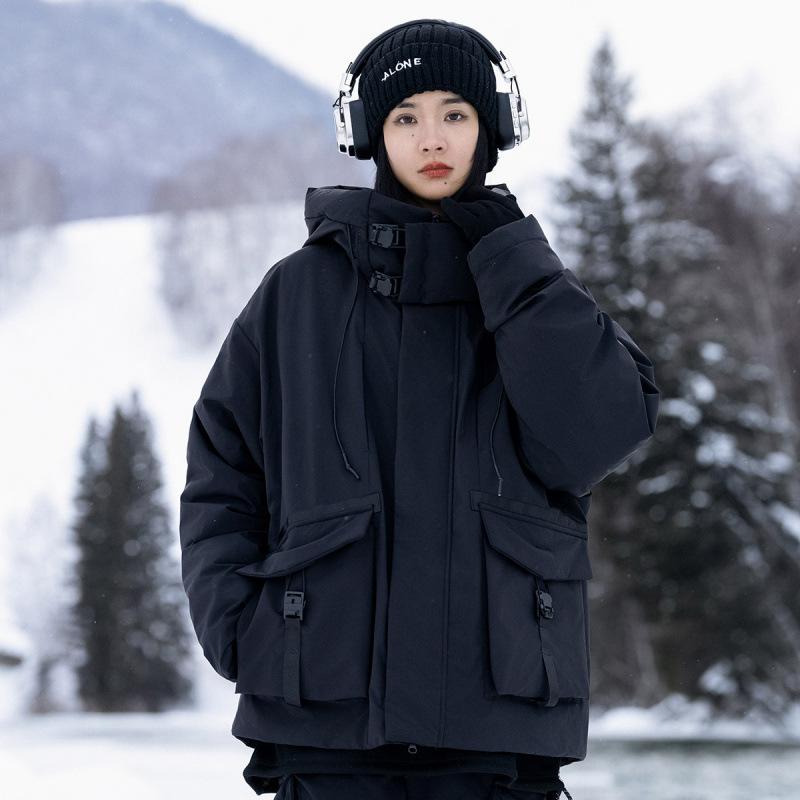 ・防寒レベル: ライト（-5℃～0℃）・素材機能: その他・フィルパワー: 600・ブランド: AOGZ・モデル番号: AOGZ-YR7005・充填物: グレーダックダウン・ダウン含有量: 66%～70%・スタイル: インナー・着丈: 短め（40cm超～50cm以下）・厚さ: 厚手・柄: 無地・スタイル: ワーク・ダウン量: 100～150g・対象: 若者・生地名: ポリエステル繊維・主素材: ポリエステル（ポリエステル繊維）・主素材の含有量: 1%・カラー: ブラック、アンコラレッド・サイズ: M、L、XL、2XL・機能: 保温・加工: 防しわ加工・デザイン詳細: マルチポケット・対象年齢: 大人・対象性別: メンズ・製品カテゴリ: ダウンジャケット