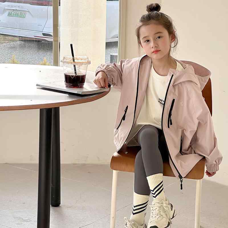 キッズ アウター 子供用 防風ジャケット フード付き スポーツウェア 運動着 ピンク レモンイエロー ライトブルー 春秋 90cm 100cm 110cm 12...