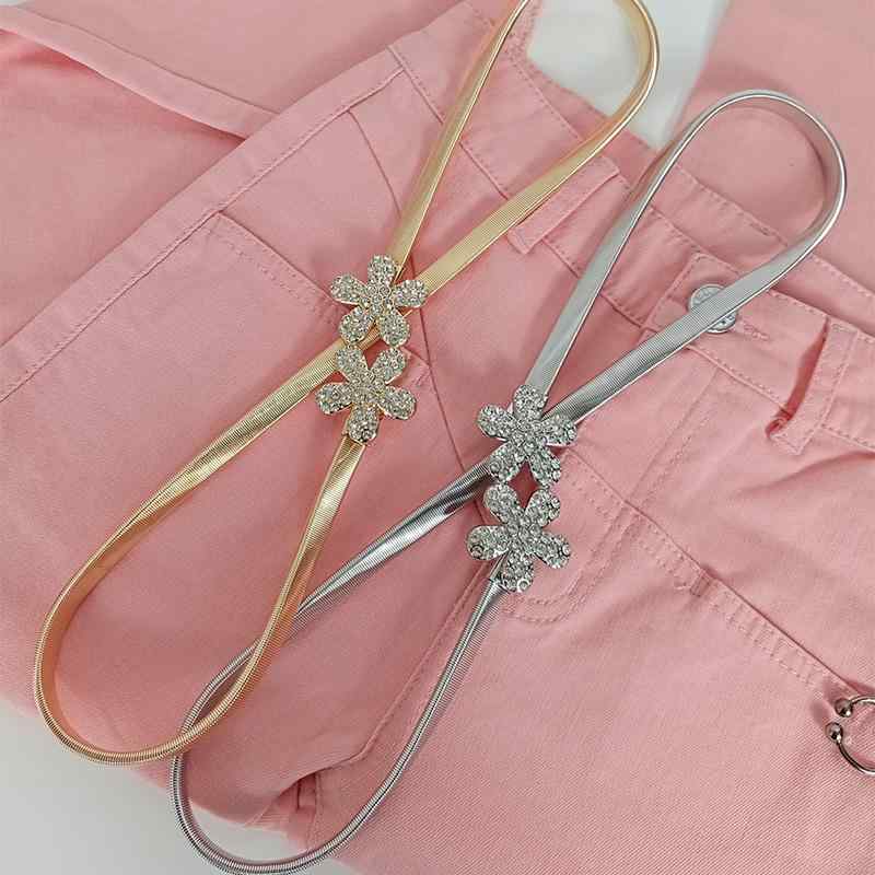 ベルト レディース 女性用 四つ葉 クローバー ジルコニア バックル スプリング ゴム 金属 細ベルト ワンピース パンツ ウエストマーク シルバー 銀色 ゴールド 金色