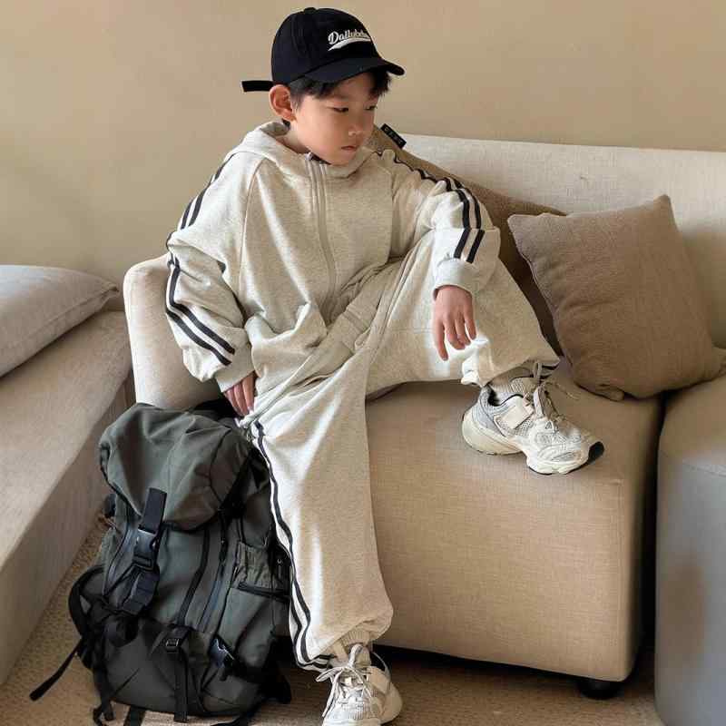 キッズ ジャージ 上下セット 子供用 春秋 薄手 ボーイズ 2点セット スポーツウェア スウェット 韓国風 ..