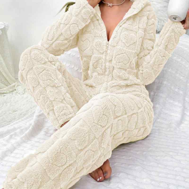 ルームウェア レディース 秋冬 厚手 ポリエステル 長袖 連帽 フリース かわいい 部屋着 寝巻き パジャマ 上下セット あったか 暖かい 灰色 ピンク 白 赤 黄色 紫 ダークグレー ブラウン