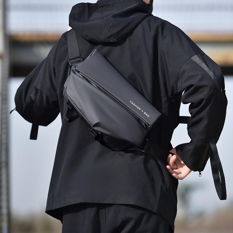 ボディバッグ 男性用 レザー調 防水 ショルダーバッグ ストリート スタイリッシュ ブラック グレー 軽量