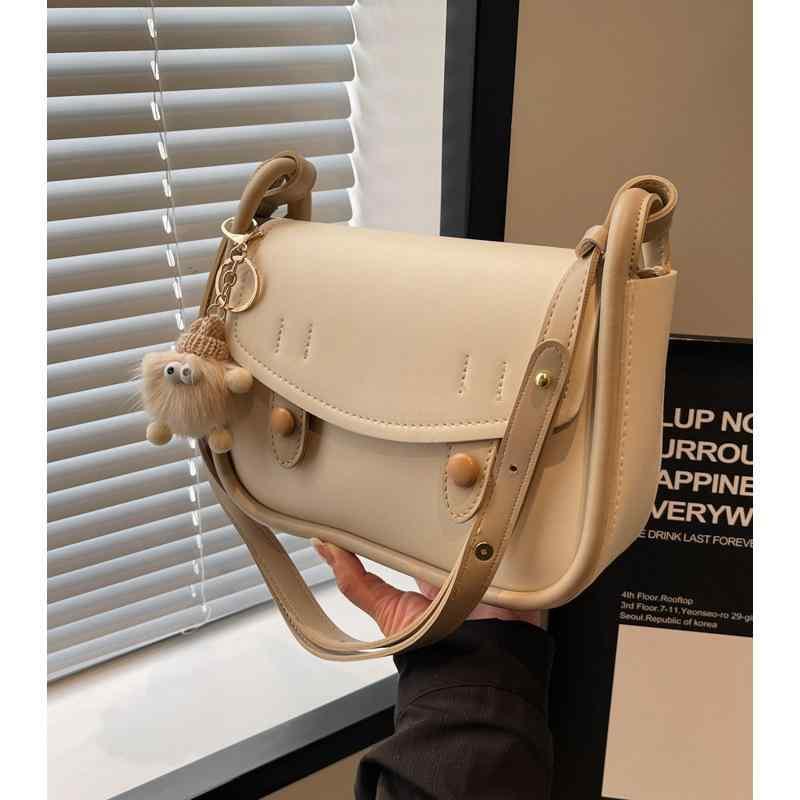 バッグ レディース 鞄 斜め掛け 小さめ 韓国 ファッション レトロ ショルダー スクエアバッグ PU レザー かわいい おしゃれ 通勤 無地 黒 白 ブラウン ベージュ