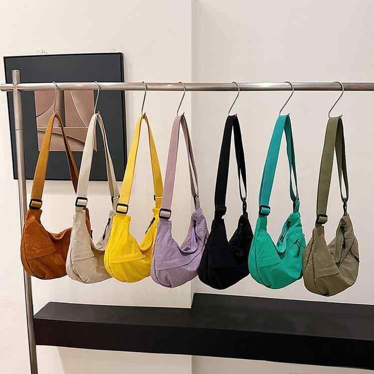 ショルダーバッグ レディース 水洗帆布 鞄 大容量 斜めがけバッグ 韓国風 カジュアル 通勤 通学 ストリート ブラック系