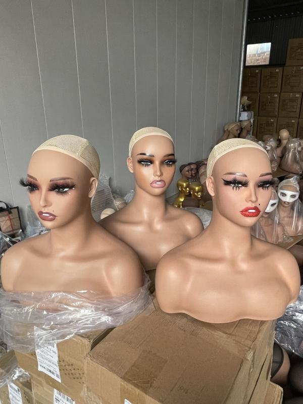 ウィッグ 頭部モデル レディース メンズ 大人用 PVC製 レッド キラキラ リップ 展示 写真撮影