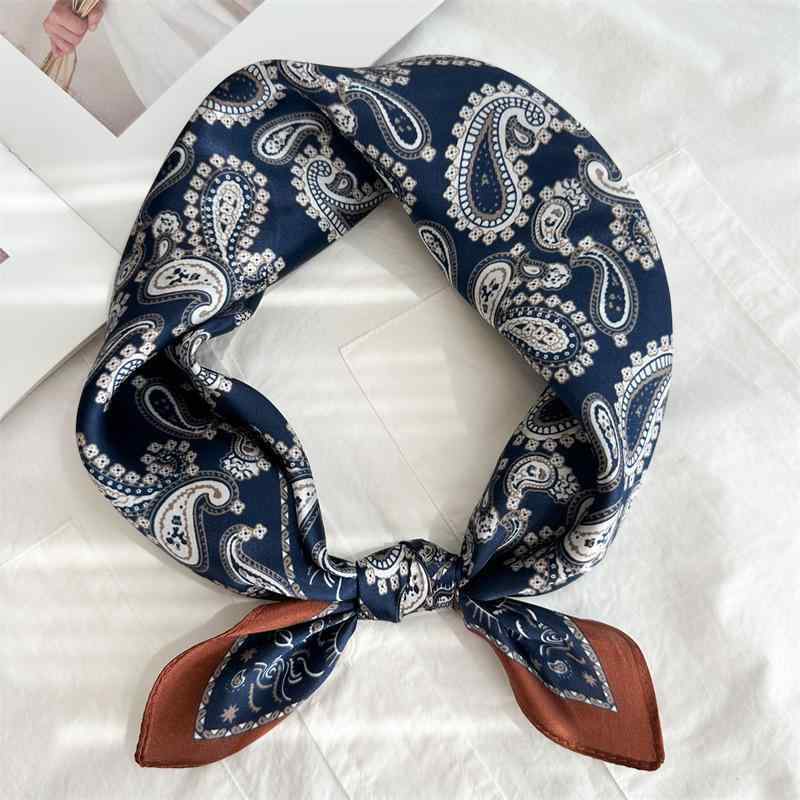 スカーフ レディース シルク シルクスカーフ ハンカチ レトロ デニムブルー ペイズリー柄 絹100% 春