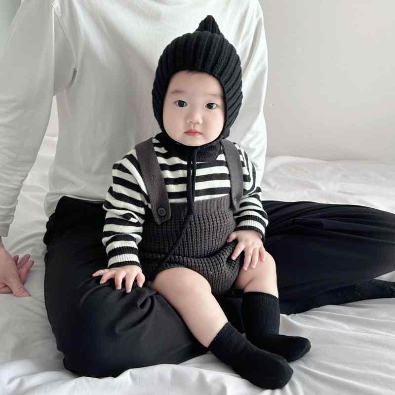 ベビー服 春秋 ニット トップス 背当て付き パンツ 上下セット かわいい ストライプ柄 長袖 乳幼児 男..