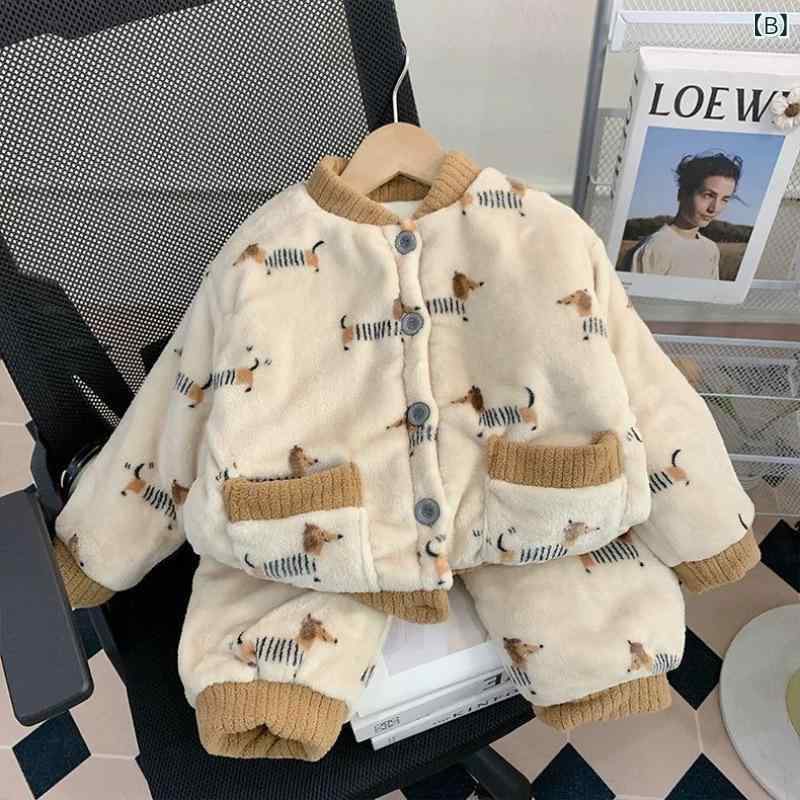 子供用パジャマ 女の子 珊瑚フリース 冬 厚手 三層ガーゼ キルティング フランネル 赤ちゃん 幼児 あったか 保温 ホームウェア ベージュ バタフライ ウサギ ブラウン ダックスフンド ミルクホワイト カラー ドット ピンク ストロベリー ブルー 子犬