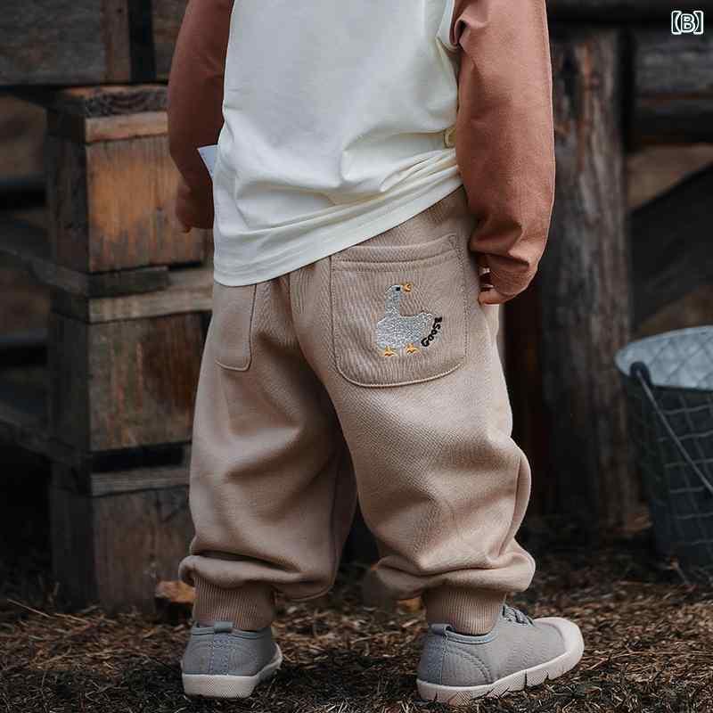 子供用パンツ ベビー 幼児 スポーツパンツ ロングパンツ 春秋 綿 花灰色 カーキ色
