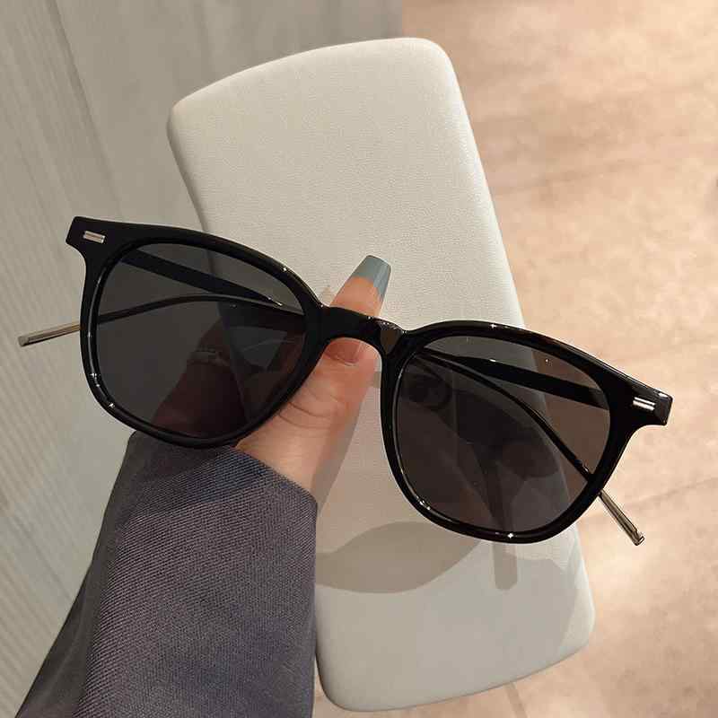 サングラス レディース 小顔効果 レトロ ラウンドフレーム UV400 紫外線カット 遮光 偏光レンズ ブラック グレー 釣り ドライブ 紫外線対策 アウトドア スポーツ 普段使い 楕円形