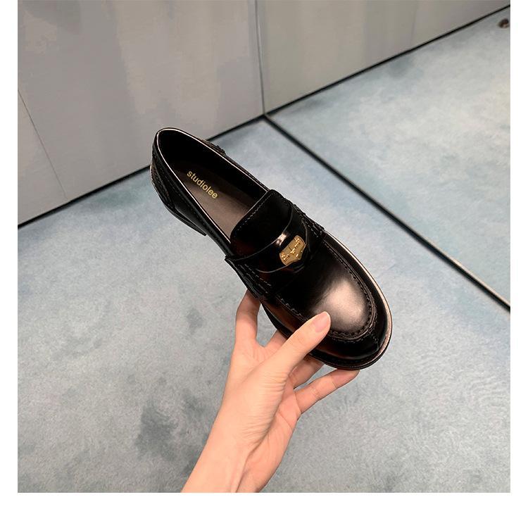 ローファー レディース レザー フラット 厚底 スリッポン 本革 ブラック 黒 フォーマル カジュアル 歩きやすい 痛くない ローヒール フラットシューズ