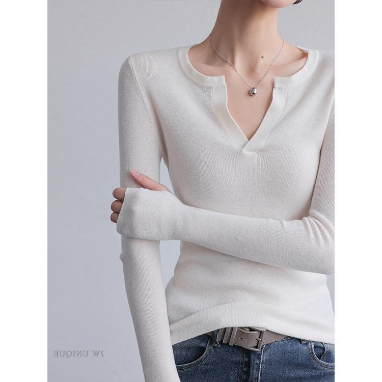 ニット レディース Vネック 長袖 プルオーバー 無地 チュニック トップス 秋冬 スリムフィット 細見え グリーン 緑色 ミディアム丈 上品 きれいめ エレガント お姉さん系