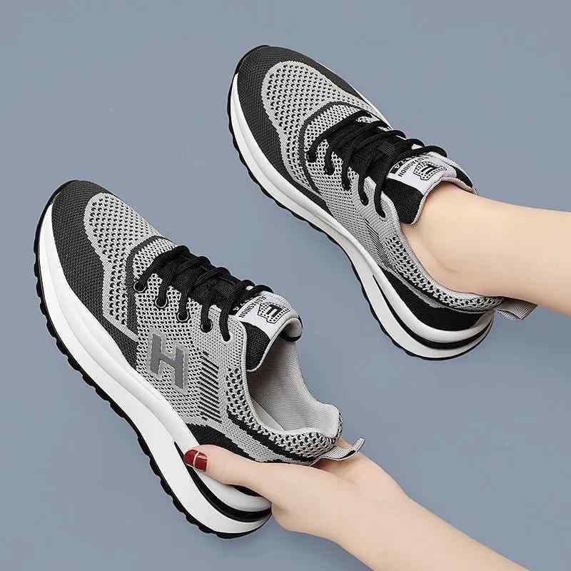 スニーカー レディース 運動靴 春夏 メッシュ 通気性 ランニング シューズ 紐靴 ローカット ぺたんこ靴..