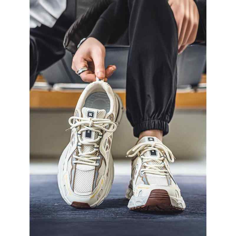スニーカー メンズ 男性用 厚底 スポーツ ランニングシューズ メッシュ 通気性 運動靴 ローカット カジュアル 普段使い ブラック 黒 ベージュ 春夏