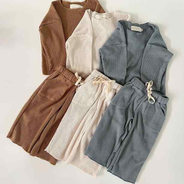 子供用セットアップ ニット ワッフル 長袖Tシャツ ワイドレッグパンツ 2点セット 運動着 部屋着 ミルクホワイト ブラウン ブルー コットン 秋 80 90 100 110 120cm