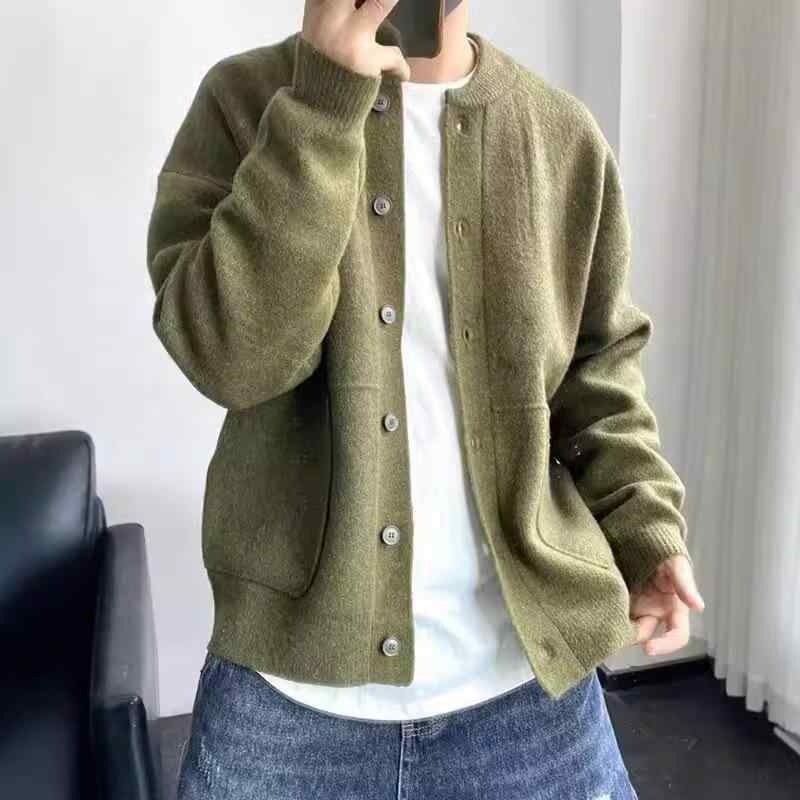 ニット カーディガン メンズ 韓国 ファッション トップス 長袖 無地 ルーズフィット クルーネック 普段使い 秋冬 黒 緑 ベージュ ポリエステル