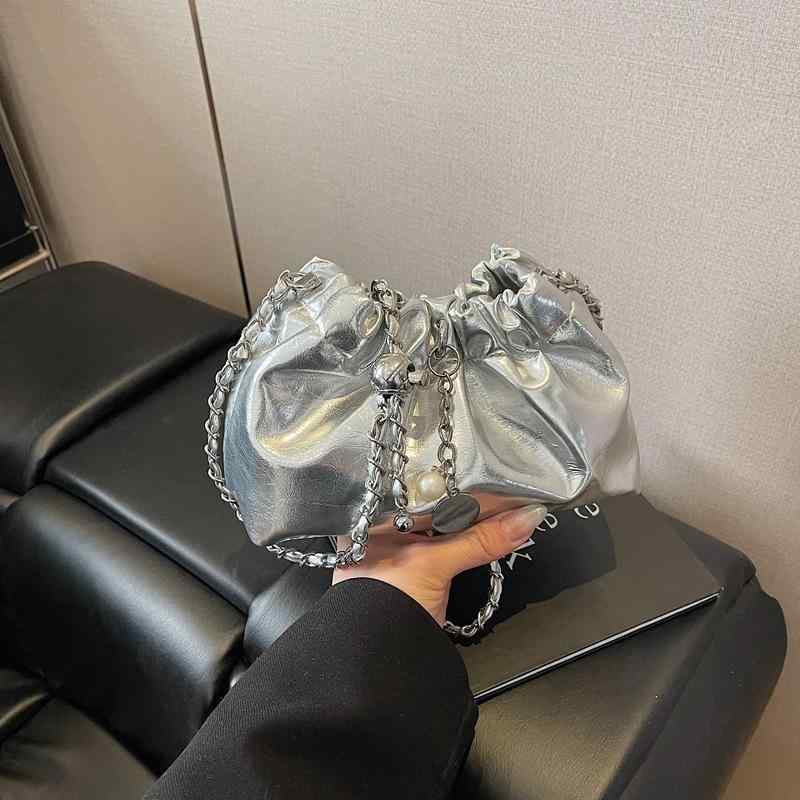 バッグ レディース ショルダーバッグ シルバー バケツ型 巾着 PUレザー かわいい おしゃれ 斜めがけ 普..