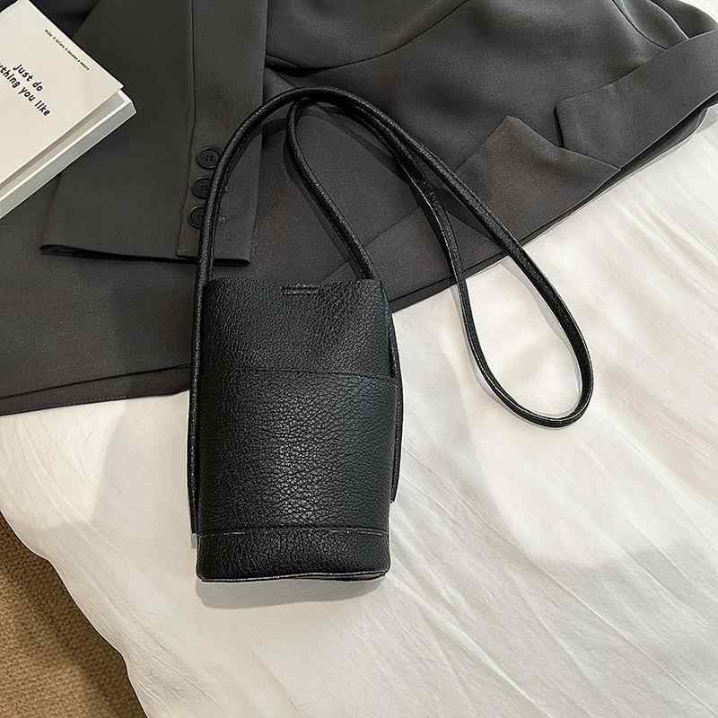 スマホショルダー レディース 高級感 ソフトPUレザー スクエア型 ポシェット 斜めがけ バッグ かわいい ミニ ショルダー バッグ 軽量 無地 レッド ホワイト ブラック ブラウン イエロー(x2)