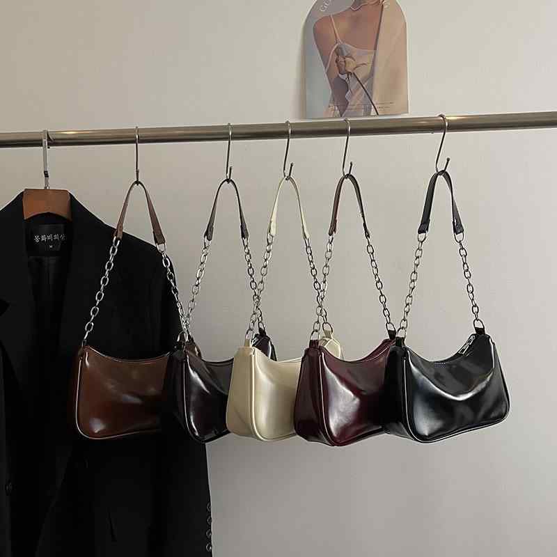 ショルダーバッグ レディース カジュアル 小さめ スクエア PU レザー 斜めがけ 無地 シンプル 通勤 普段使い ベージュ ブラウン ワインレッド ブラック