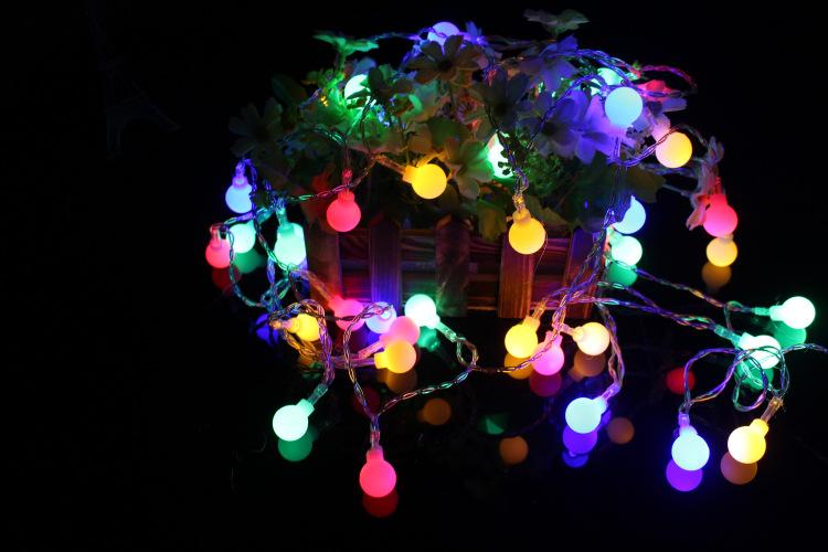 LED ストリングライト 防水仕様 ガーデンライト 円形ボール型 イルミネーションライト クリスマス パーティー バー装飾 結婚式 庭 暖白色 電球色