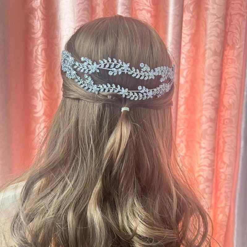 ヘアアクセサリー レディース ブライダル ティアラ クラウン ウエディング 結婚式 ジルコニア ラインストーン ヘッドドレス 銀色 ウェディング パーティー 女王(x2)